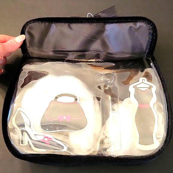 NEW Black Velvet Handbag, Grooming Accessories, 6 Pieces! - Picture 5 of 9